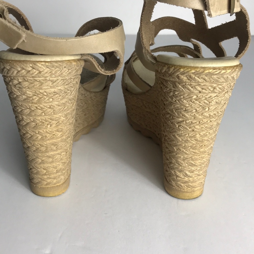 Size 6 Nude Kouro Wedge Sandals - Picture 2 of 7